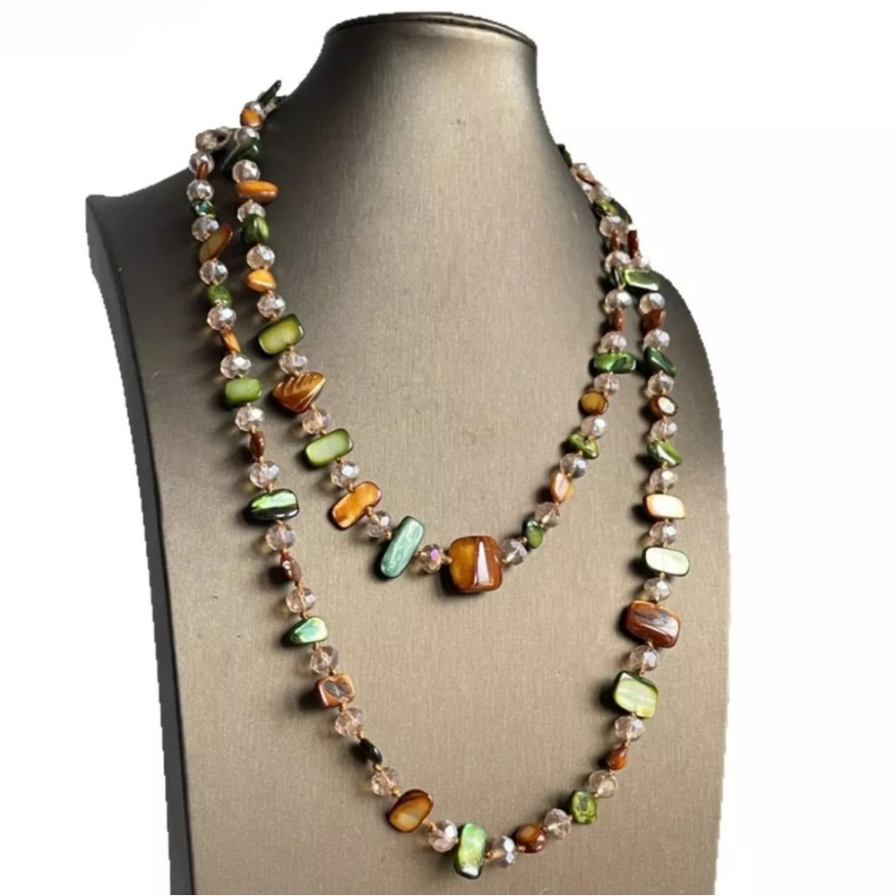 Elegant Multicolor Beaded Necklace